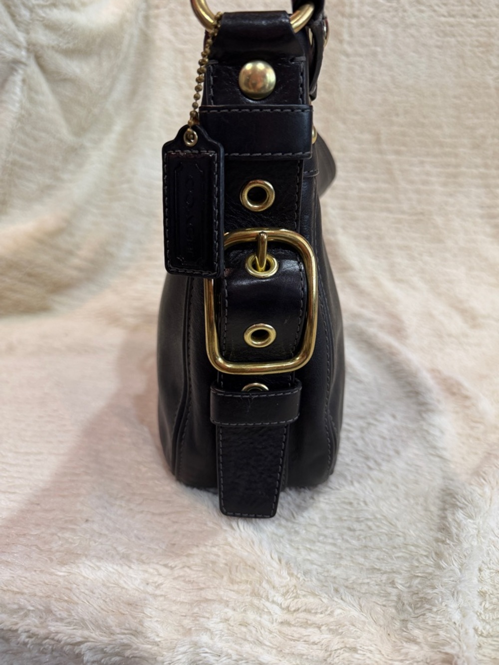 Coach Black Leather Shoulder Bag with Gold Hardware - Picture 5 of 12